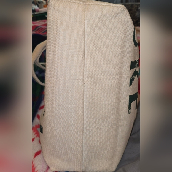 Hunting World Borneo Reversible Large Tote Bag - Picture 7 of 8